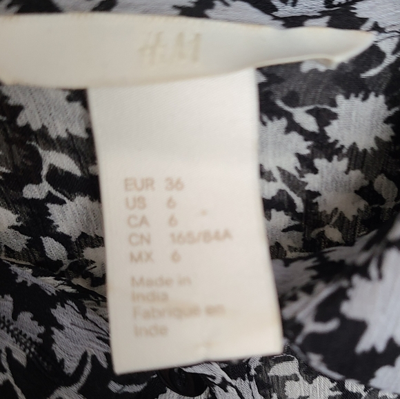 Floral tunic blouse - Picture 2 of 7